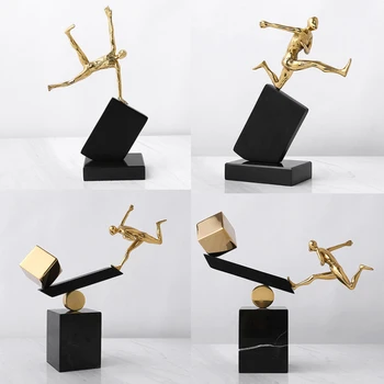 Moderné Príslušenstvo Mosadz Beží Malý Zlatý Človek Dekorácie Výtvarné Umenie Obývacia Izba Office Black Železa Remeselné Ornament